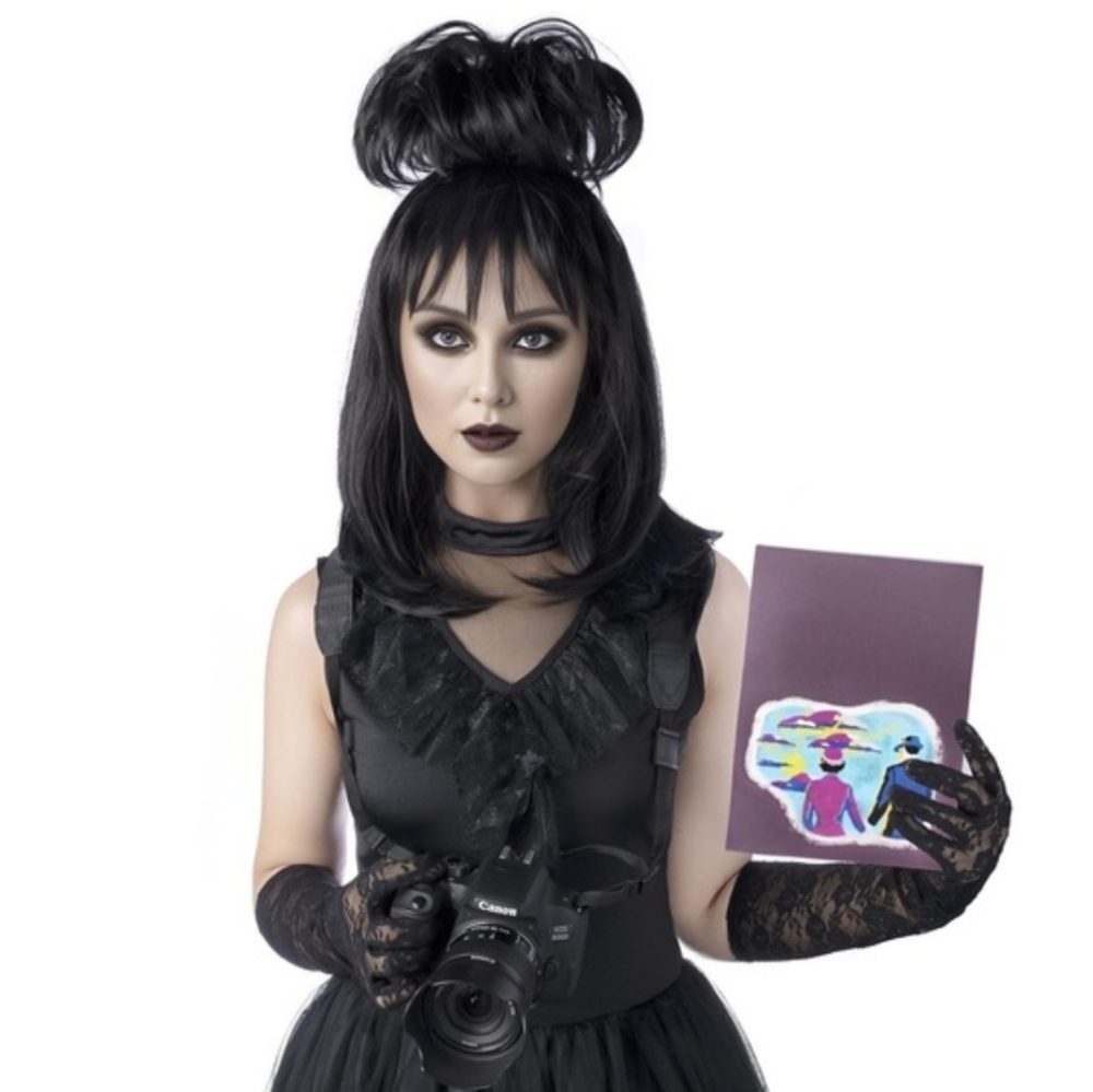 Lydia Deetz Cosplay Set Beetlejuice Wig & Handbook for the Recently Deceased